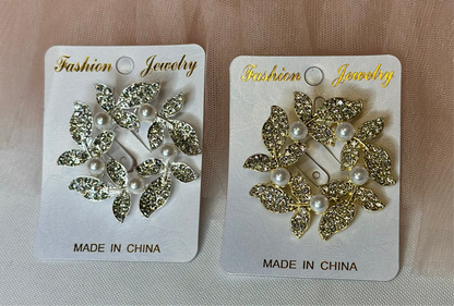 Broches