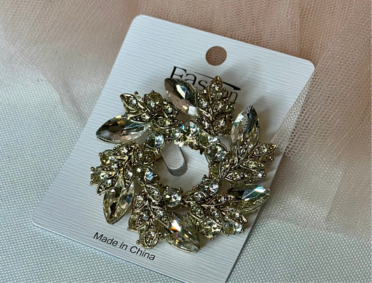 Broches